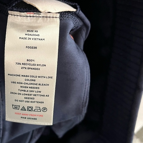 NWT We Wander Performance Tank Sports Bra - Picture 5 of 5